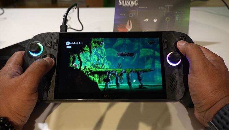 ROG Xbox Ally X Hands-On Impressions from PAX West 2025
